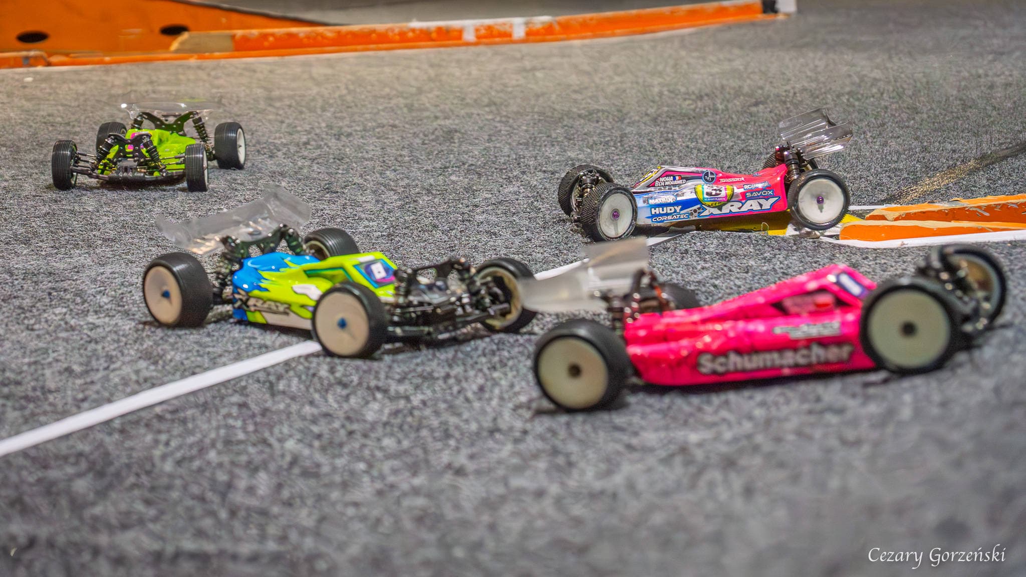Strefa serwisowa na hali RC Sport Planeta